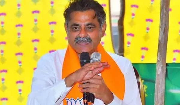Vikarabad: బీజేపీలో మాంసాహారులకు స్థానం లేకపోతే పార్టీ ఎలా బలపడుతుంది?: ఎంపీ కొండా విశ్వేశ్వర్ రెడ్డి