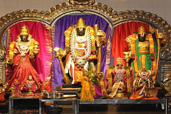 భగవంతుడిని ఆరాధించేందుకు భక్తి మార్గాలు..