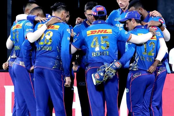 ఐపీఎల్లో ముంబై బోణి!