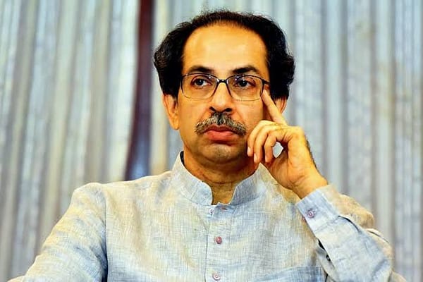 ఉద్ధవ్ ఠాక్రే రాజీనామా.. సీఎంగా ఫడ్నవీస్?