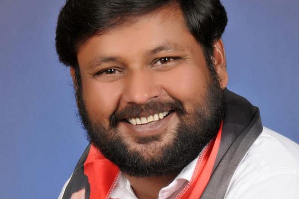 బీసీ లపై సీఎం కేసిఆర్ సవతి ప్రేమ:మేకపోతుల నరేందర్