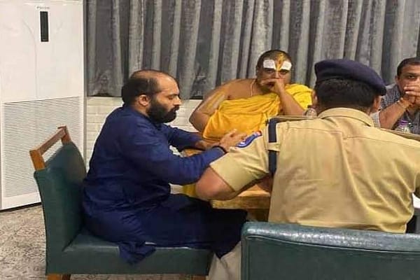 ఎమ్మెల్యేల కొనుగోళ్ల ఎపిసోడ్ ..ఒక్కరు మున్నూరు కాపు ఉన్నా కథకు ‘విశ్వసనీయత’ ఉండేదేమో!
