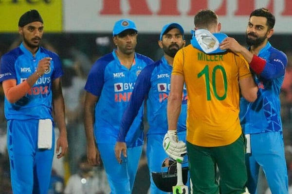రెండో టీ20 లో సఫారీపై సవారి చేసిన భారత జట్టు.. సిరీస్ కైవసం..!!