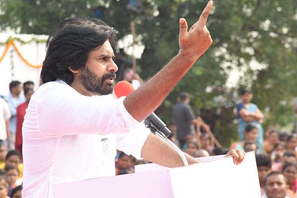 వైసీపీ గాడిదలు ఓండ్ర పెడతాయి: జనసేన పవన్