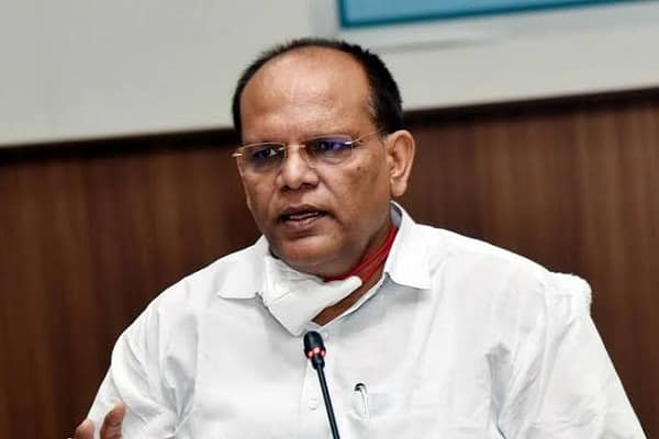 తెలంగాణ CS రద్దుపై హైకోర్టు తీర్పును స్వాగతించిన ప్రతిపక్షాలు..