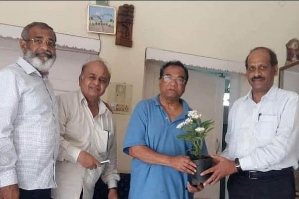 నిండు హృదయంతో.. కవివరా నీకిదే నివాళి..!