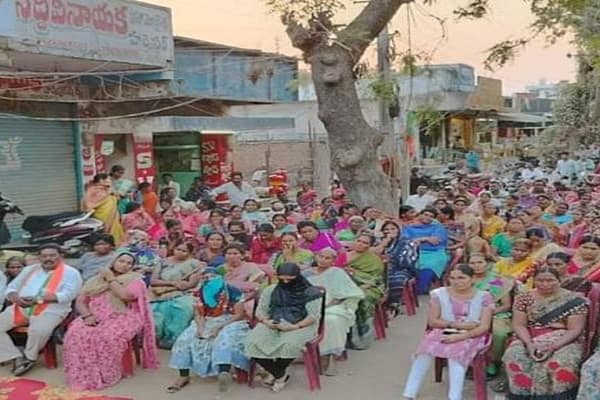 రైతులకు లక్ష రూపాయల లోపు రుణమాఫీ వెంటనే అమలు చేయాలి:  సంకినేని వెంకటేశ్వర్ రావు