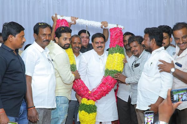 సొంత బాబాయికే న్యాయం చేయలేని బిడ్డ ప్రజలకేం న్యాయం చేస్తాడు?: నాదెండ్ల మనోహర్