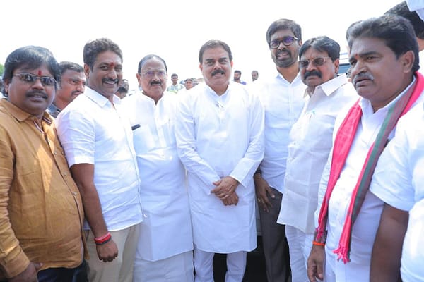 సీఎం జగన్ కి దమ్ములేదు కాబట్టే హెలికాప్టర్ లో వచ్చారు: నాదెండ్ల మనోహర్