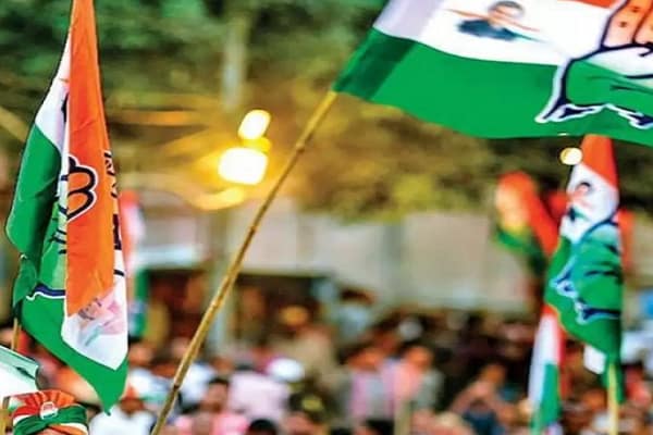 ఏపీలో కాంగ్రెస్ ఆఫీసులకు తాళాలు?