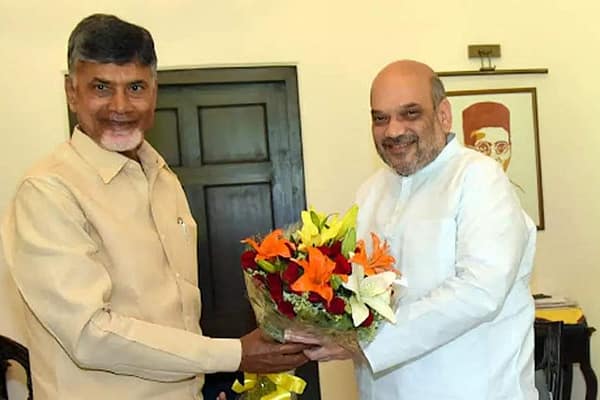 బీజేపీతో పొత్తుపెట్టుకుంటే తెలుగు రాష్ట్రాల జనం మధ్య మరింత దూరం పెంచినట్టే అవుతుంది చంద్రబాబు…