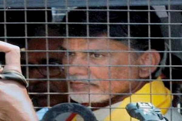 చంద్రబాబు కష్టాలకు రాజమండ్రి పేరును  రాజమహేంద్రవరంగా మార్చడమే కారణమా?