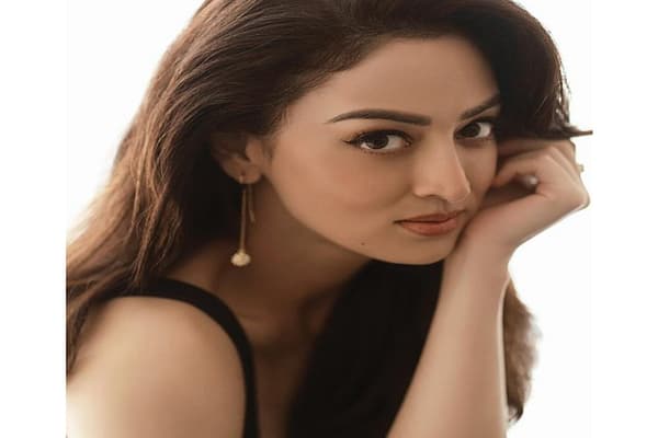 Actress sandeepadhar Gorgeous