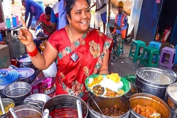 Kumariaunty: కాపుల పేరు నిలబెట్టిన కుమారి ఆంటీ ..