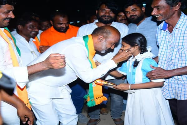 Prajahitayatra: 6 గ్యారంటీల కోసం బీఆర్ఎస్ ఎందుకు కొట్లాడటం లేదు?