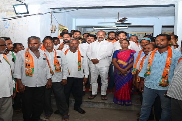 Telangana: పంద్రాగస్టులోపు రూ.2 లక్షల రుణమాఫీ పెద్ద బోగస్: బండి సంజయ్