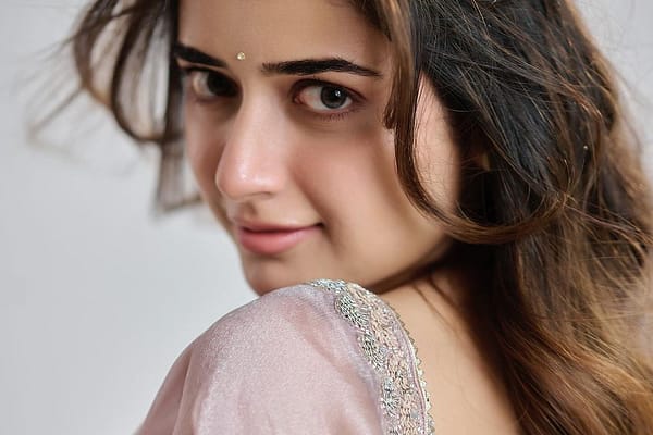 Actress: ashikarangnath Mesmerizing photos viral