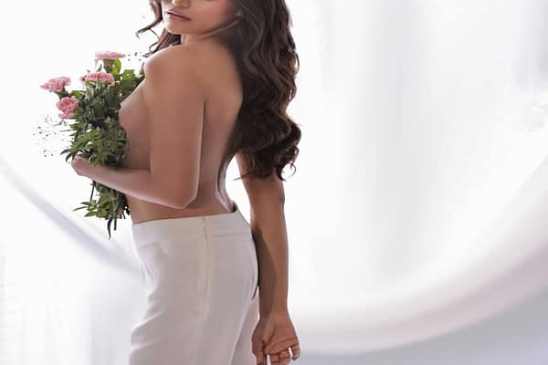 Actress: Hot beauty boldness photos viral