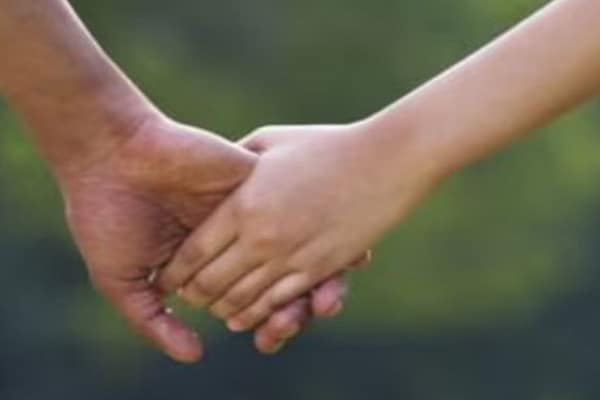 lovelesson:  ప్రేమ బాధితురాలు..ఇంట్రెస్టింగ్ స్టోరి..!