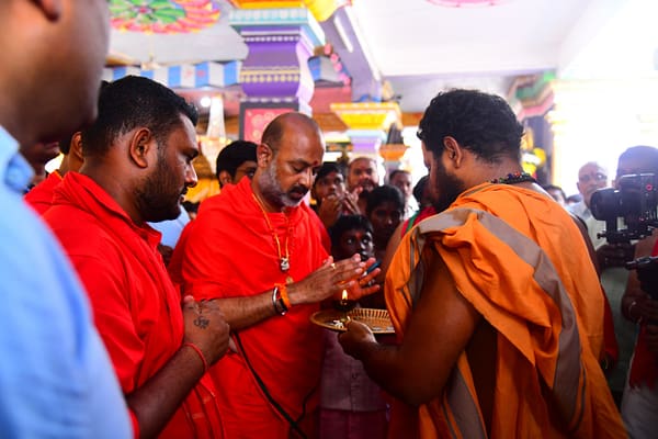 Karimnagar: కరీంనగర్ మహాశక్తి ఆలయంలో భవానీ భక్తుల జాతర..!