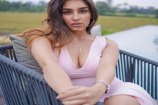 Actress: yukthithareja hotness..