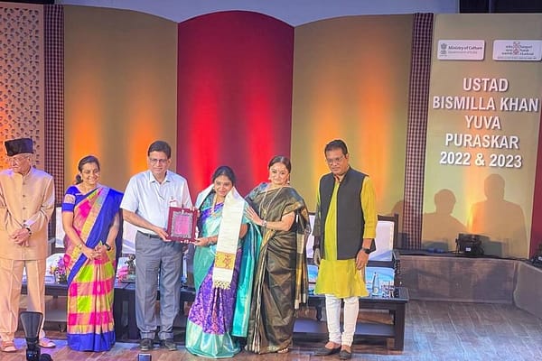 Telangana: బిస్మిల్లా ఖాన్ యువ పురస్కారం అందుకున్న శ్వేత ప్రసాద్..!