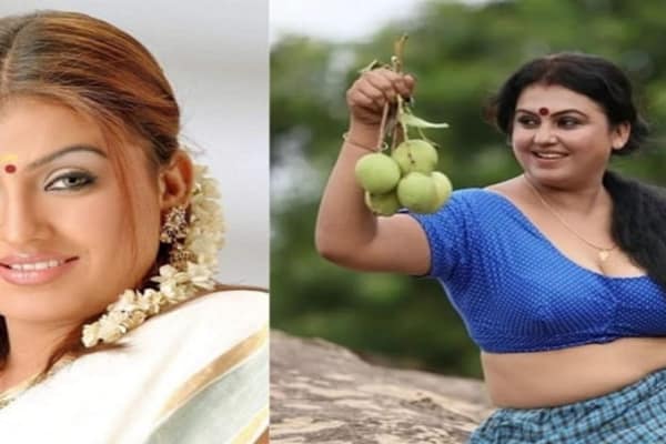 SONA: ఆ సీన్ చూసి అమ్మ నాతో మాట్లాడలేదు..!