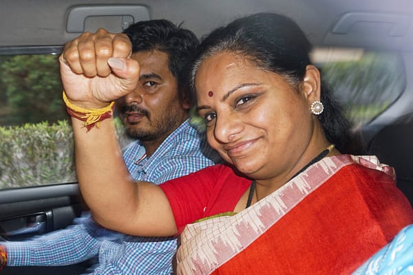 Telangana: జాగృతి కమిటీలతో కవిత జోరు..!