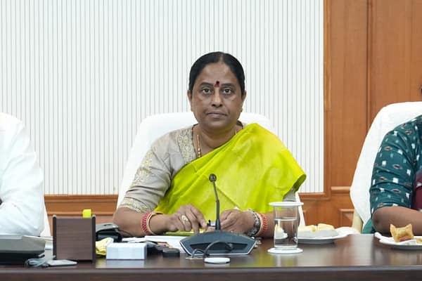 *తెలంగాణ ఆత్మగౌరవానికి ప్రతీక సమ్మక్క-సారక్క జాతర…!!