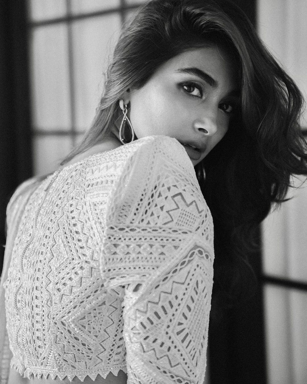 Pooja, poojahegde, poojahegde movie, actress, movie, movie review 